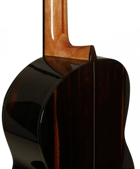 Admira A4 – gitara klasyczna